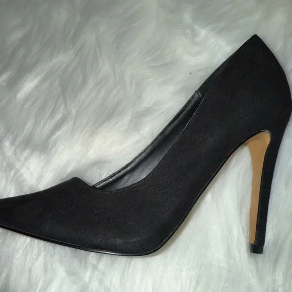 Express Elegant Black Women's Heels - Picture 3 of 6